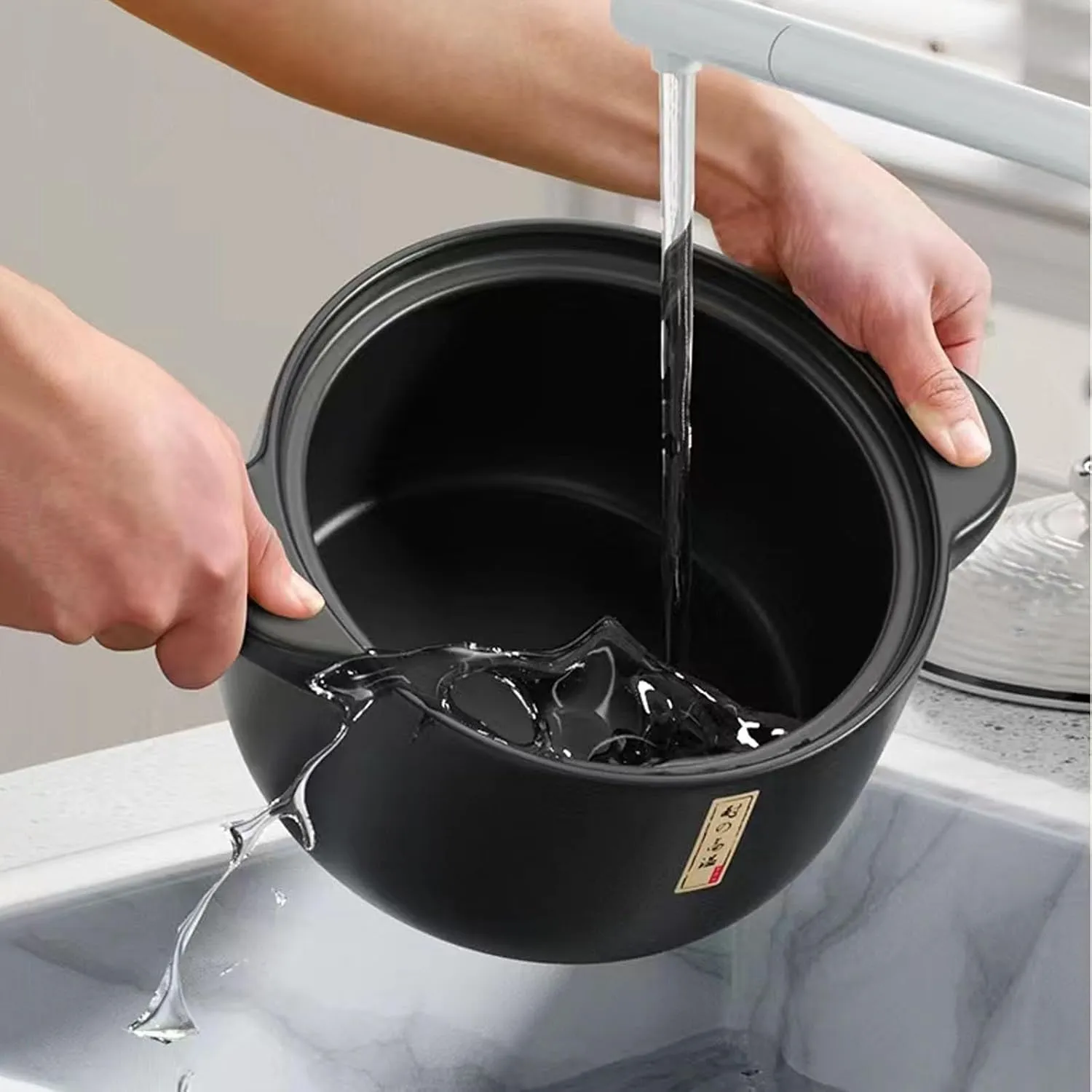 1.7 Quart Ceramic Casserole,with Lid Ceramic Pot,Heat-Resistant Round Stew,Soup Pot for cook bibimbap, soup, rice, stew, casserole (White1.7QT)