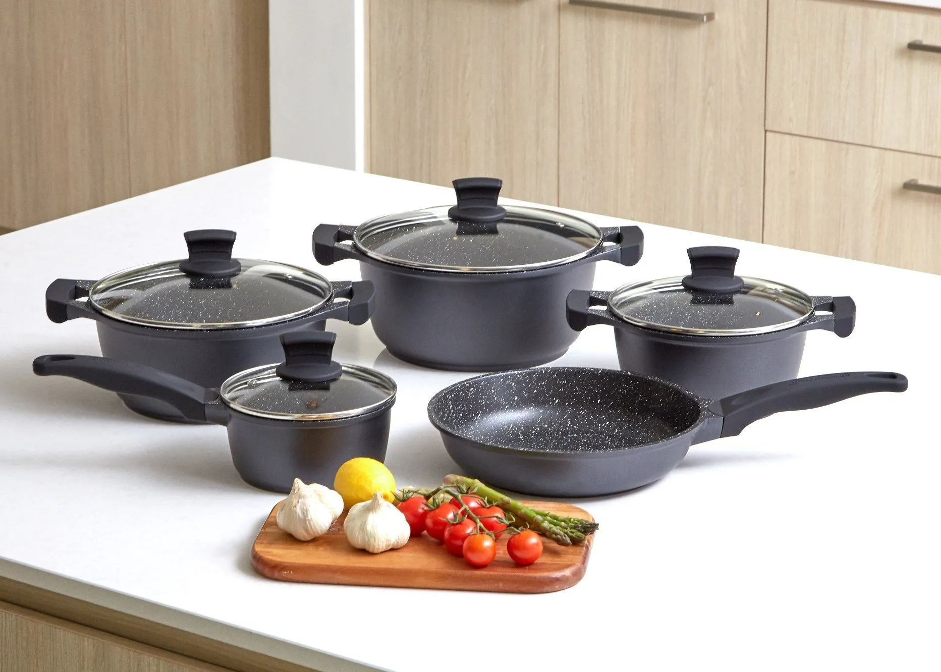 5 Piece Non-Stick Pot And Pan Set