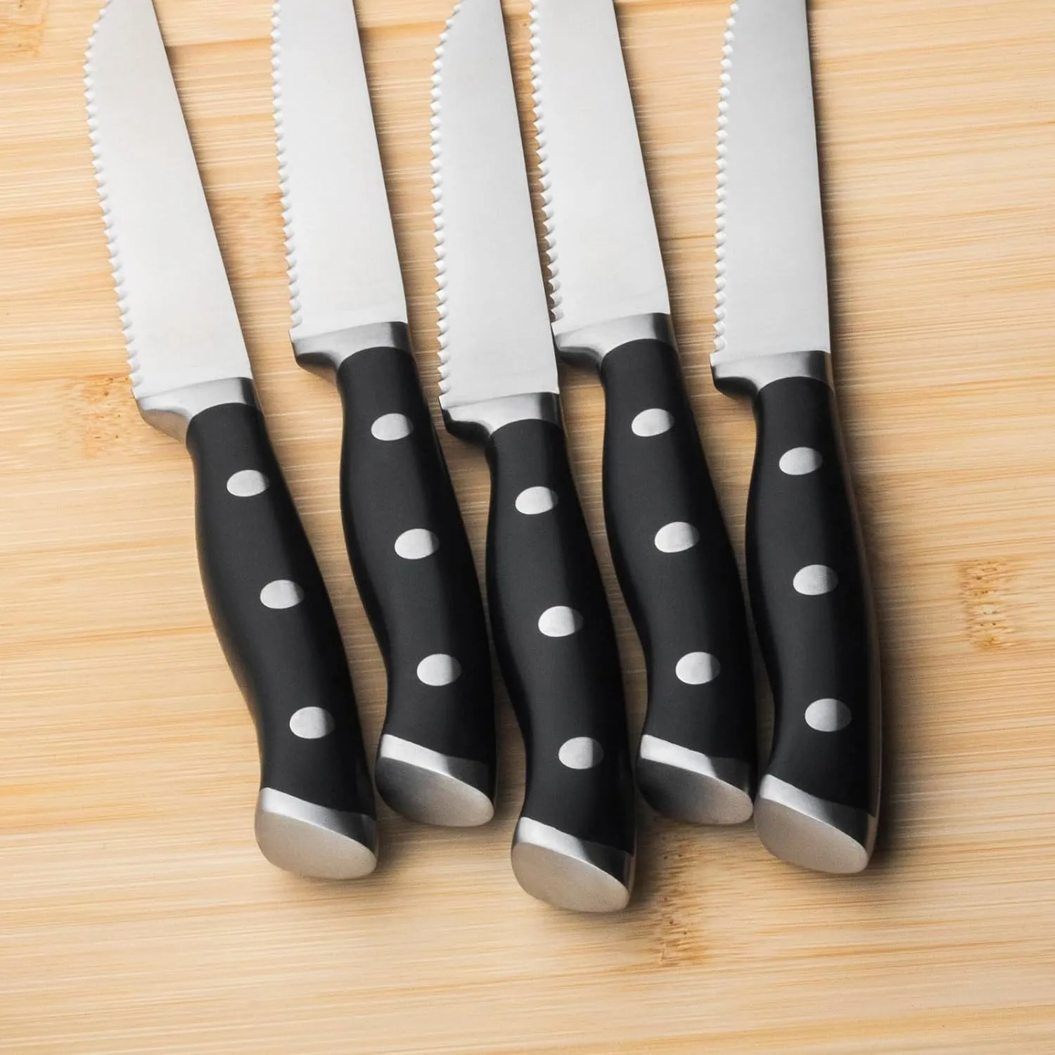 Alata 6-Piece Steak Knives Set with Block, Stainless Steel Steak Knife set with Serrated Edge, Razor-Sharp, Full-Tang Construction, Dishwasher Safe