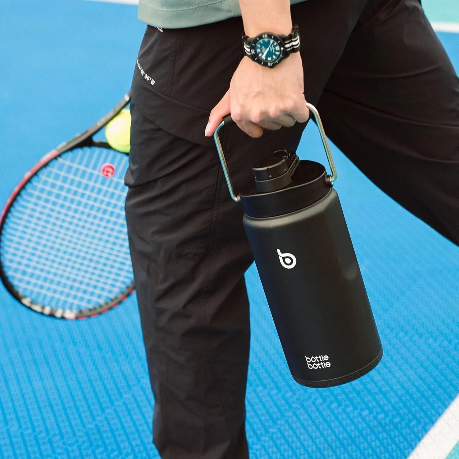BOTTLE BOTTLE Insulated Water Bottle 64 oz with Straw and Dual-use Lid Half Gallon Water Jug Vacuum Stainless Steel for Workout and Sports Insulated Beer Growler with Handle Dark black