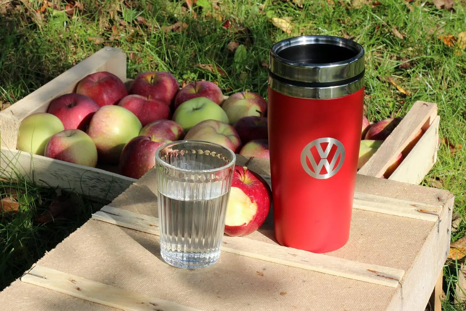 BRISA VW Collection - Insulated Stainless Steel Thermo Drinking Cup in VW Logo Design, Double-Walled (450ml/15.2 fl oz/Red)