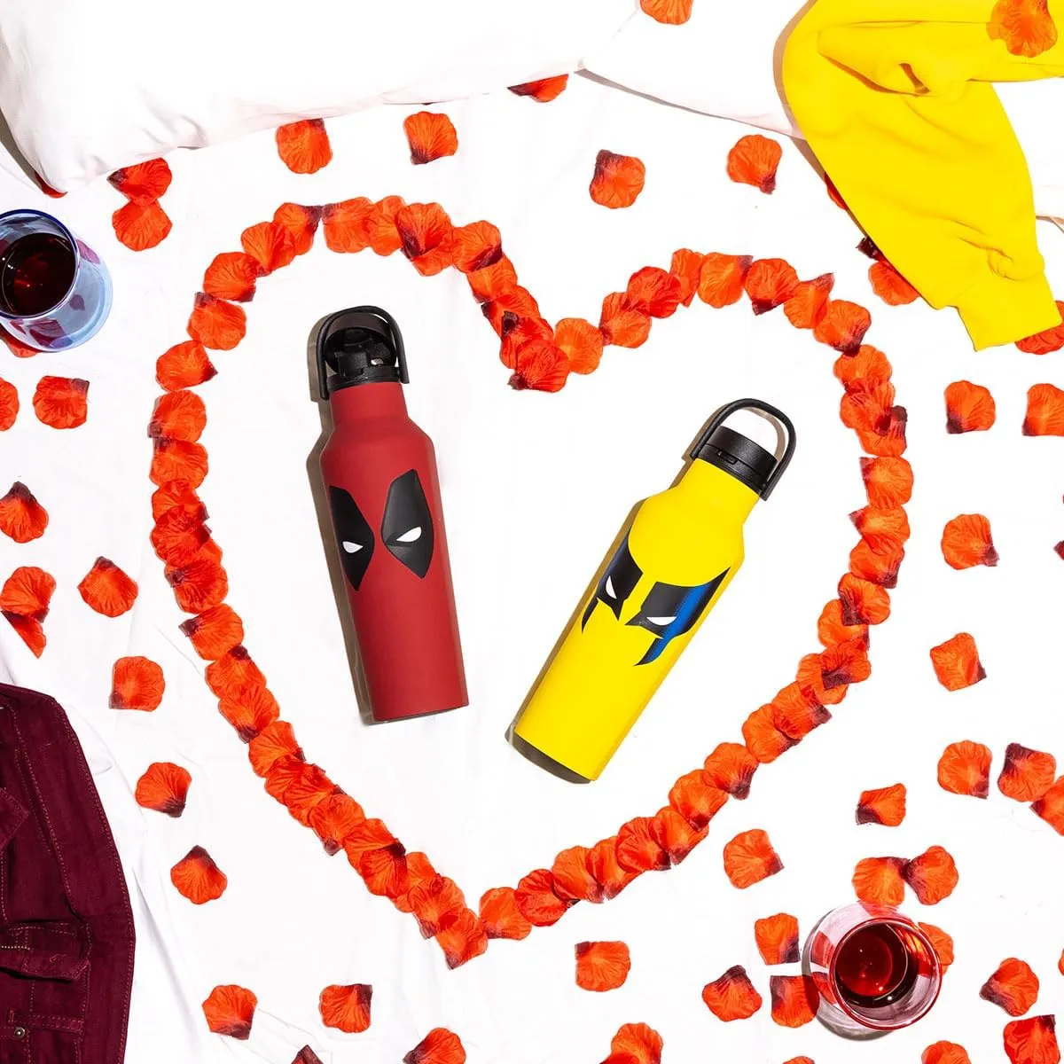 Corkcicle x Marvel Deadpool Insulated Canteen, 20 oz – Water Bottle Keeps Drinks Cold 25hrs, Hot 12hrs – Cupholder Friendly Tumbler with Screw-On Cap