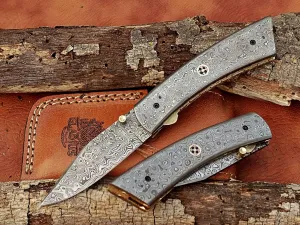 Damascus Folding Knife: Unleash Your Inner Adventurer with This Compact and Stylish EDC Tool – Precision Craftsmanship, Portability, and Versatility in One Sleek Package!