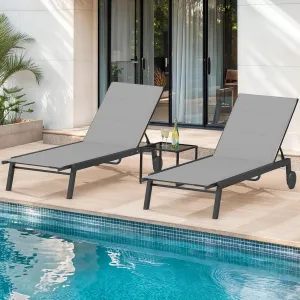 DWVO Outdoor Chaise Lounge Set, 2 Patio Chaise Lounge Chairs with Side Table, Padded Textile Pool Loungers with 5-Level Backrest and Wheels for Beach, Lawn, Porch, Garden (Grey)