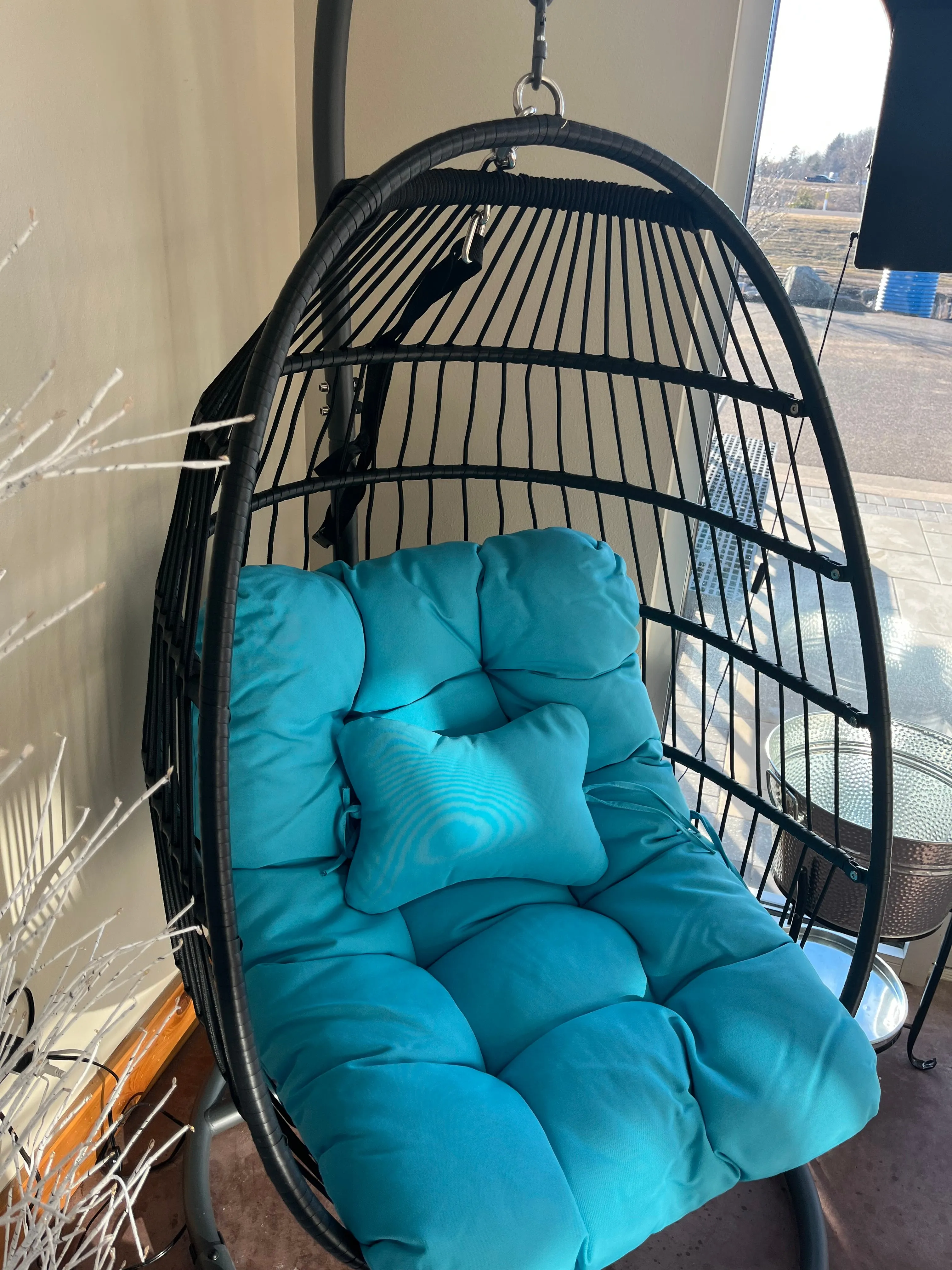 Egg Chair w/ Stand