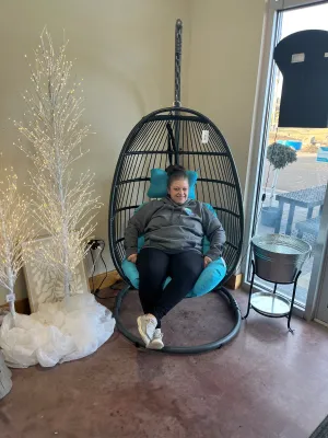 Egg Chair w/ Stand