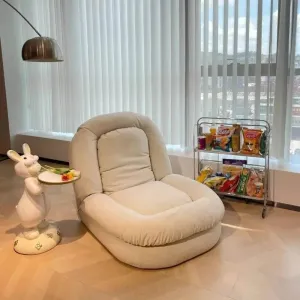 Foldable Scandinavian Lounge Chair - Retractable Design