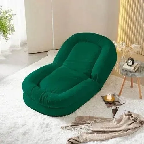 Foldable Scandinavian Lounge Chair - Retractable Design