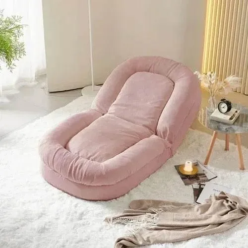 Foldable Scandinavian Lounge Chair - Retractable Design