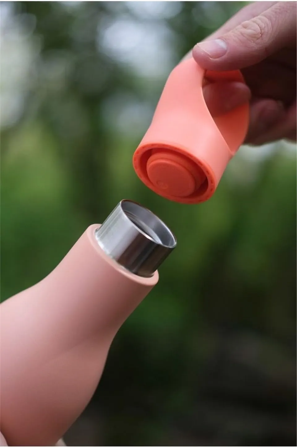 Joseph Joseph Loop™ Vacuum Insulated Water Bottle 500 ml (17 fl. oz) - Coral