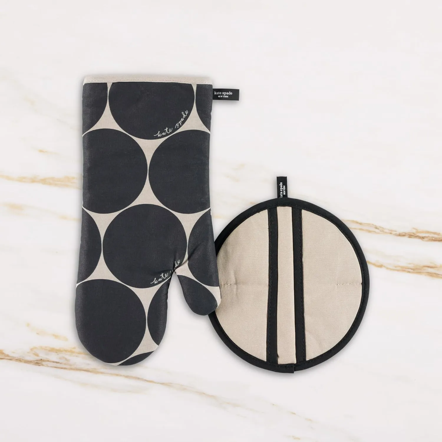 Kate Spade New York Joy Dot Oven Mitt & Pot Grabber 2-Pack Set, 7" x 13", 8" Round, Black/Beige