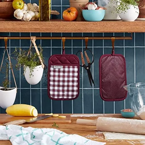 KitchenAid Gingham Pot Holder 2-Pack Set, Beet, 7"x10"