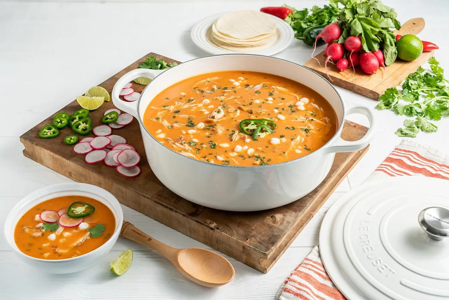 Le Creuset Enameled Cast Iron Signature Round Wide Dutch Oven, 6.75 qt., Flame
