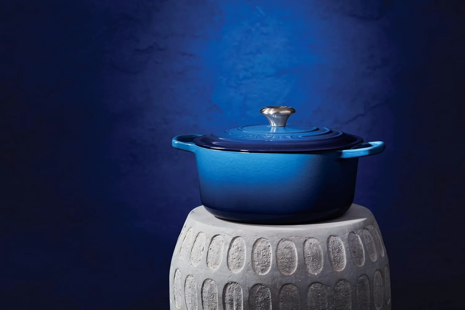 Le Creuset Signature Enamelled Cast Iron Round Casserole Dish With Lid, 26 cm, 5.3 Litre, Azure, 21177182202430