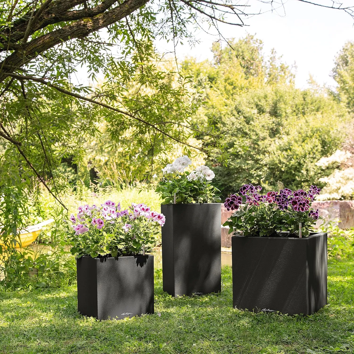 Lechuza Canto Stone 40 High Self Watering Planter Large Garden Flower Plant Pot Indoor/Outdoor Floor Planter with Drainage Hole and Plant Substrate Poly Resin H70 L40 W40 cm Graphite Black