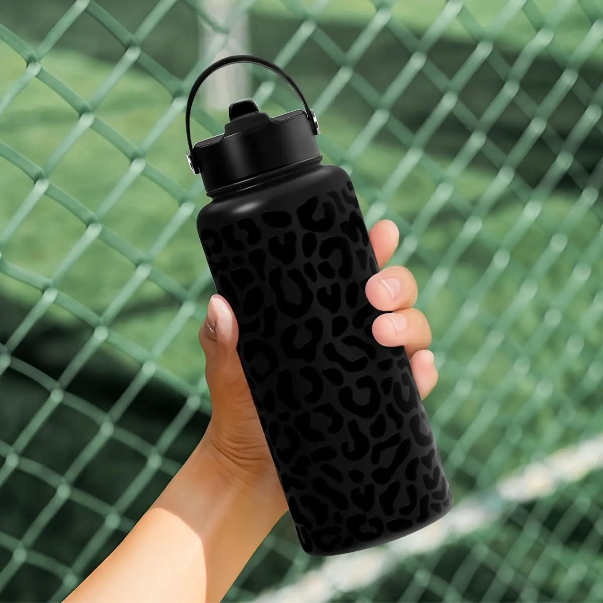 Leopard Water Bottle 32oz Stainless Steel Double Wall Vacuum Insulated with Lid, Leopard Print Water Bottles for Gym Sports Travel Outdoor, Gifts for Women Girls Ladies Birthday Christmas