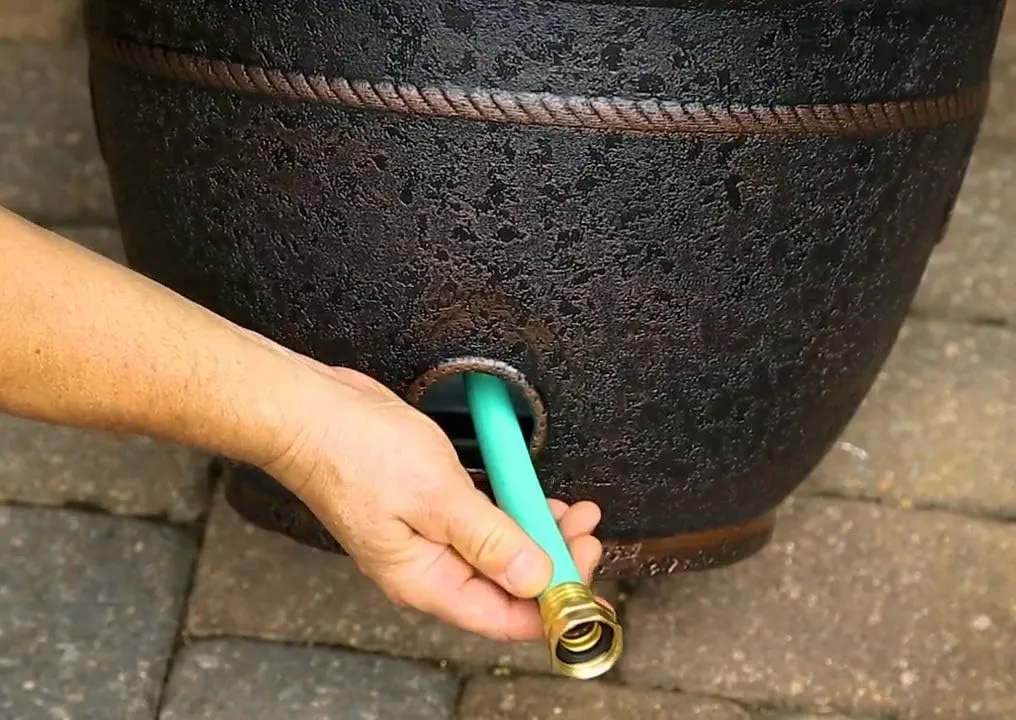 Liberty Garden 1925 High Density Resin Banded Hose Pot, Antique Bronze