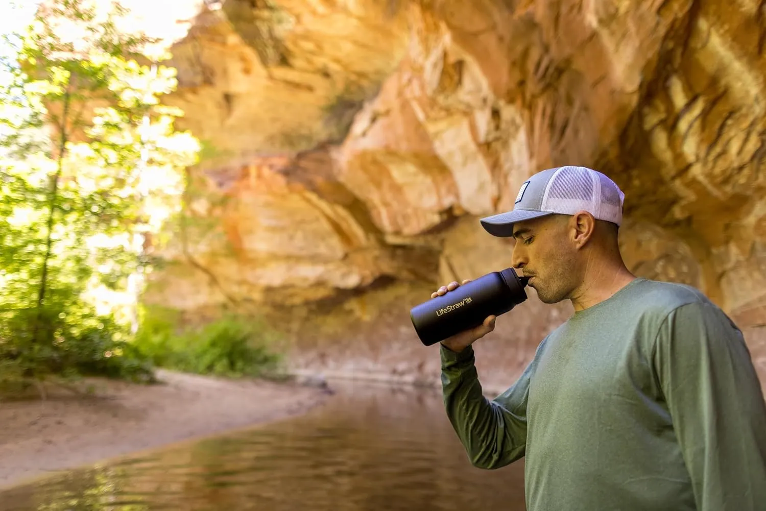 LifeStraw Go Series – Insulated Stainless Steel Water Filter Bottle for Travel and Everyday Use, Removes Bacteria, Parasites and Microplastics, Improves Taste, 18oz Seafoam