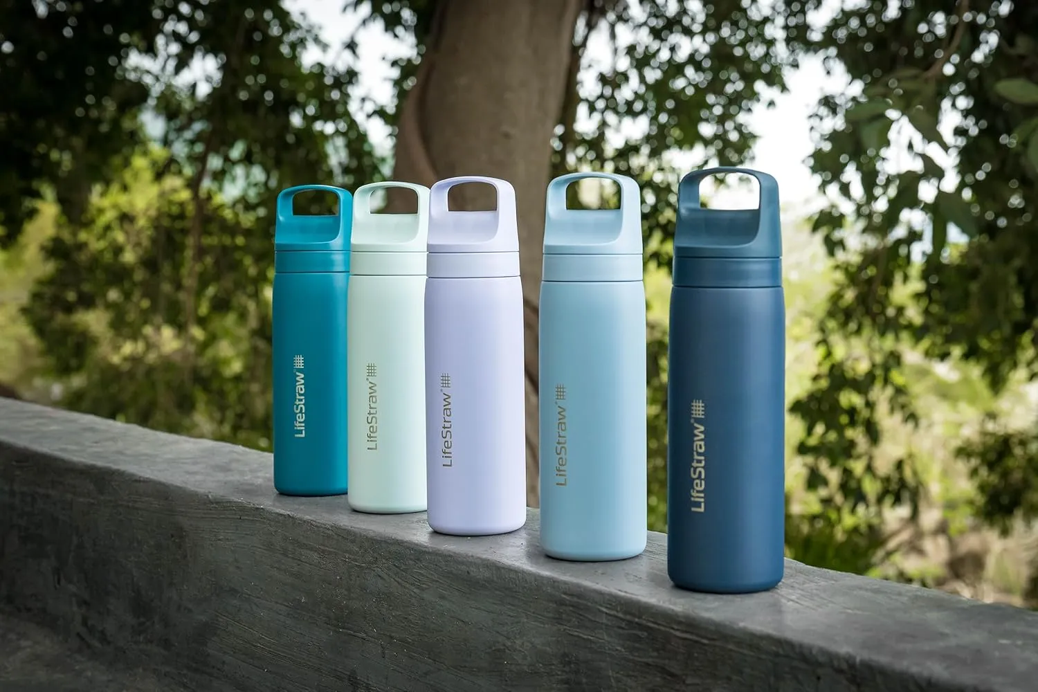 LifeStraw Go Series – Insulated Stainless Steel Water Filter Bottle for Travel and Everyday Use, Removes Bacteria, Parasites and Microplastics, Improves Taste, 18oz Seafoam