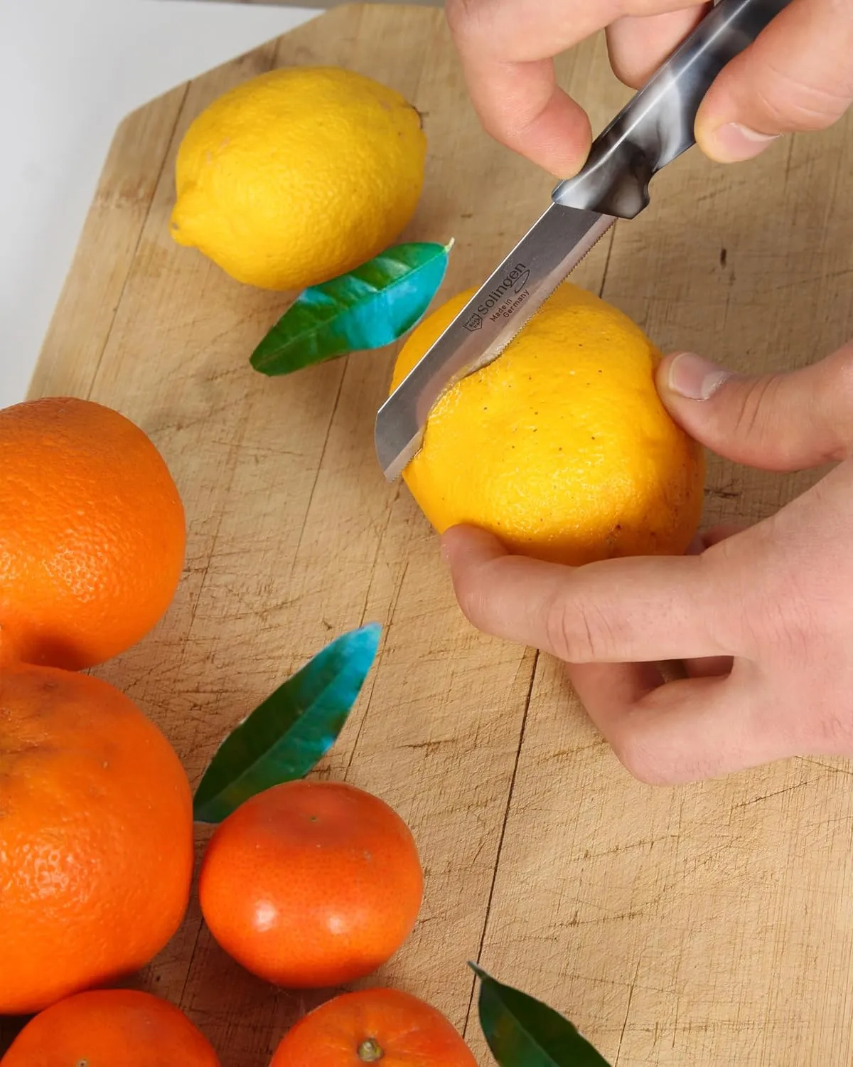 Paring Knife Fruit Knives Vegetable Knives Set Razor-Sharp Lightweight 3-inch Serrated Paring Knife Made in Germany