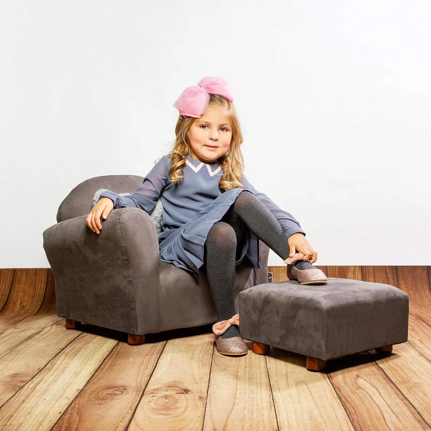 Roundy Kids Chair with Ottoman, Microsuede Upholstered, Ergonomic & Comfortable Design, Sturdy Wooden Frame, Ideal for Boys & Girls Ages 2-5, Easy to Clean, Perfect for Bedrooms, Playrooms & Daycares