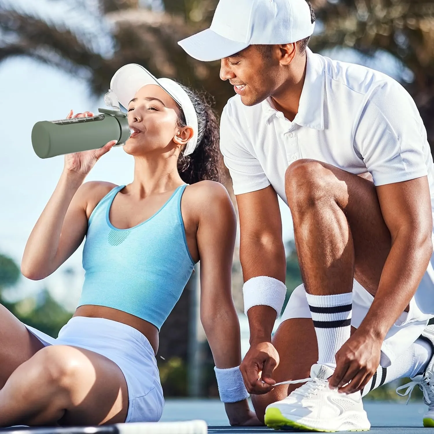 SIEROZUR 64 oz Glass Water Bottle with Straw and Handle, Half Gallon Sports Large Water Bottle with Time Marker and Silicone Sleeve, Leakproof Glass Drinking Bottle for Gym, Travel, Workout, Amber