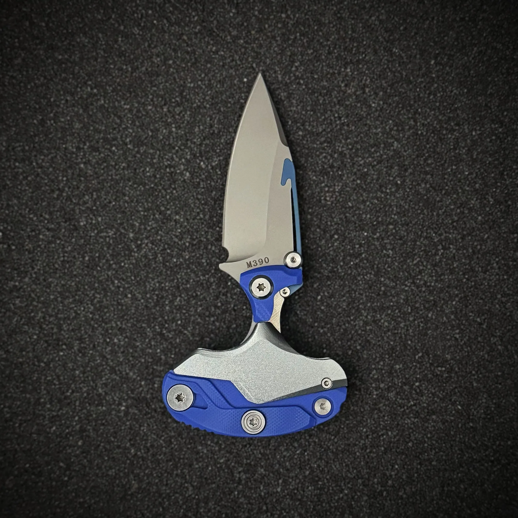 Titan Flux knife