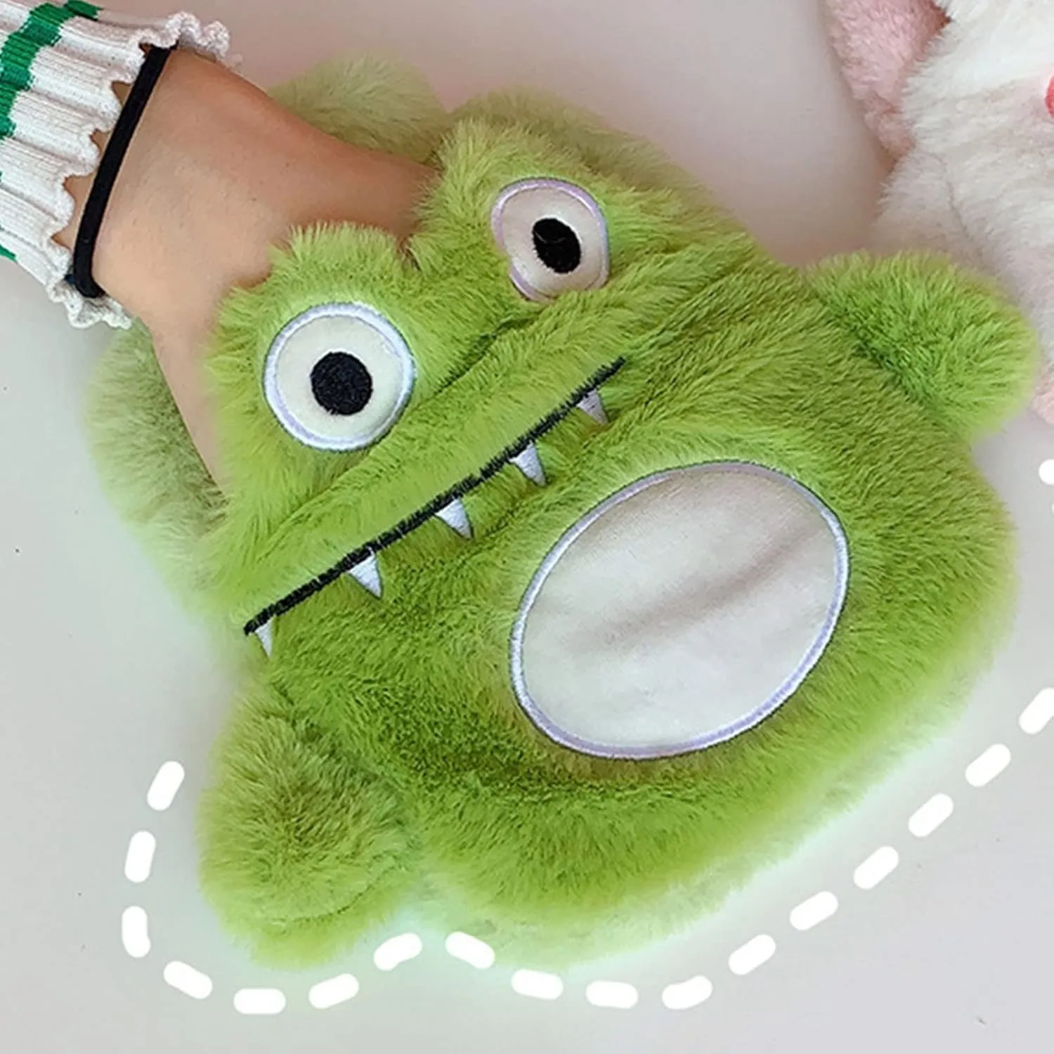 Topyond Cartoon Animal Hot Water Bag,Mini Hot Water Bottle Bag,Leakproof Explosion Proof Portable Hot Water Bottle with Soft Cover for Kids Adults, Yellow Duckling (2# Green Crocodile)