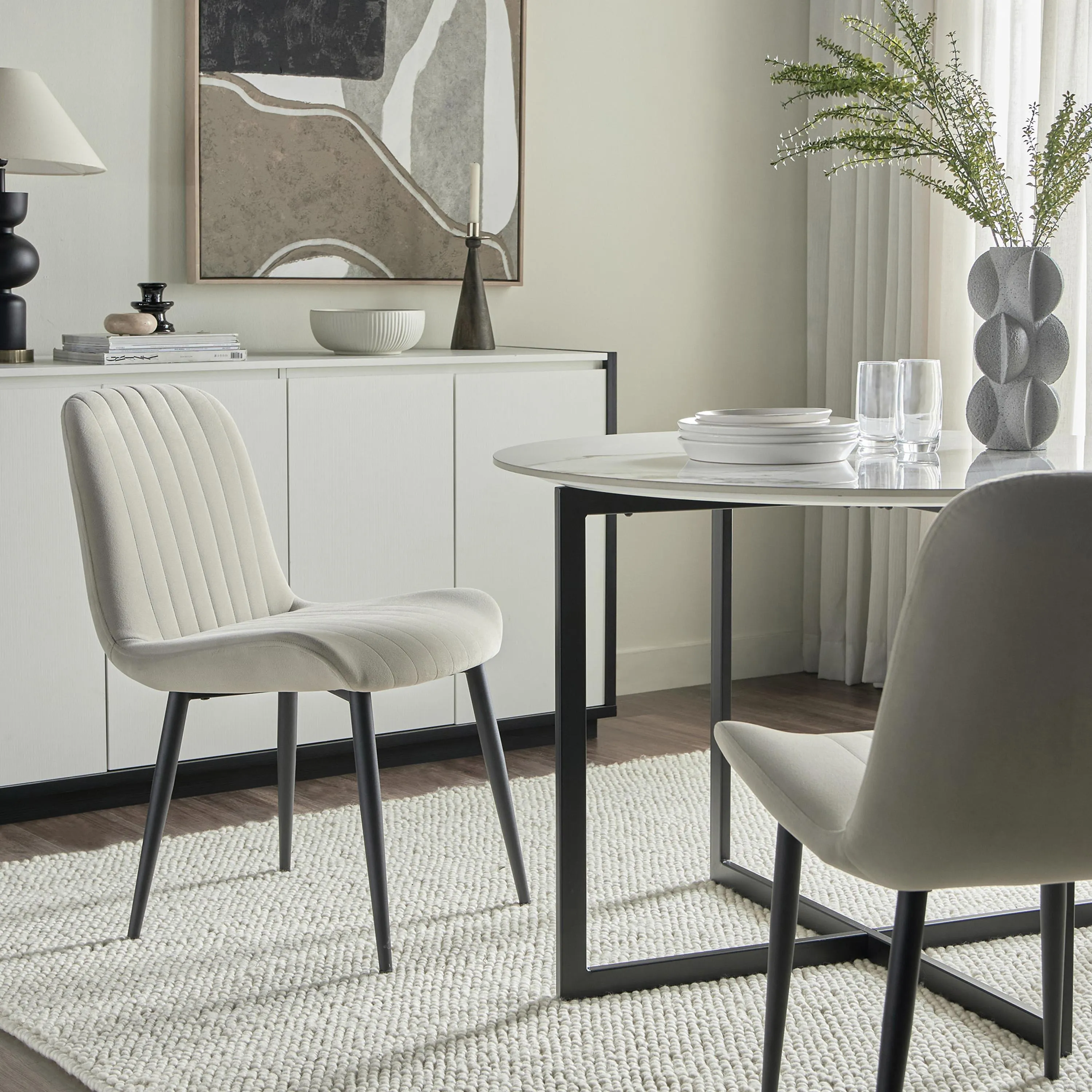Versa Chair (Set of 2) Velvet Blue Fabric - Leg Black Metal