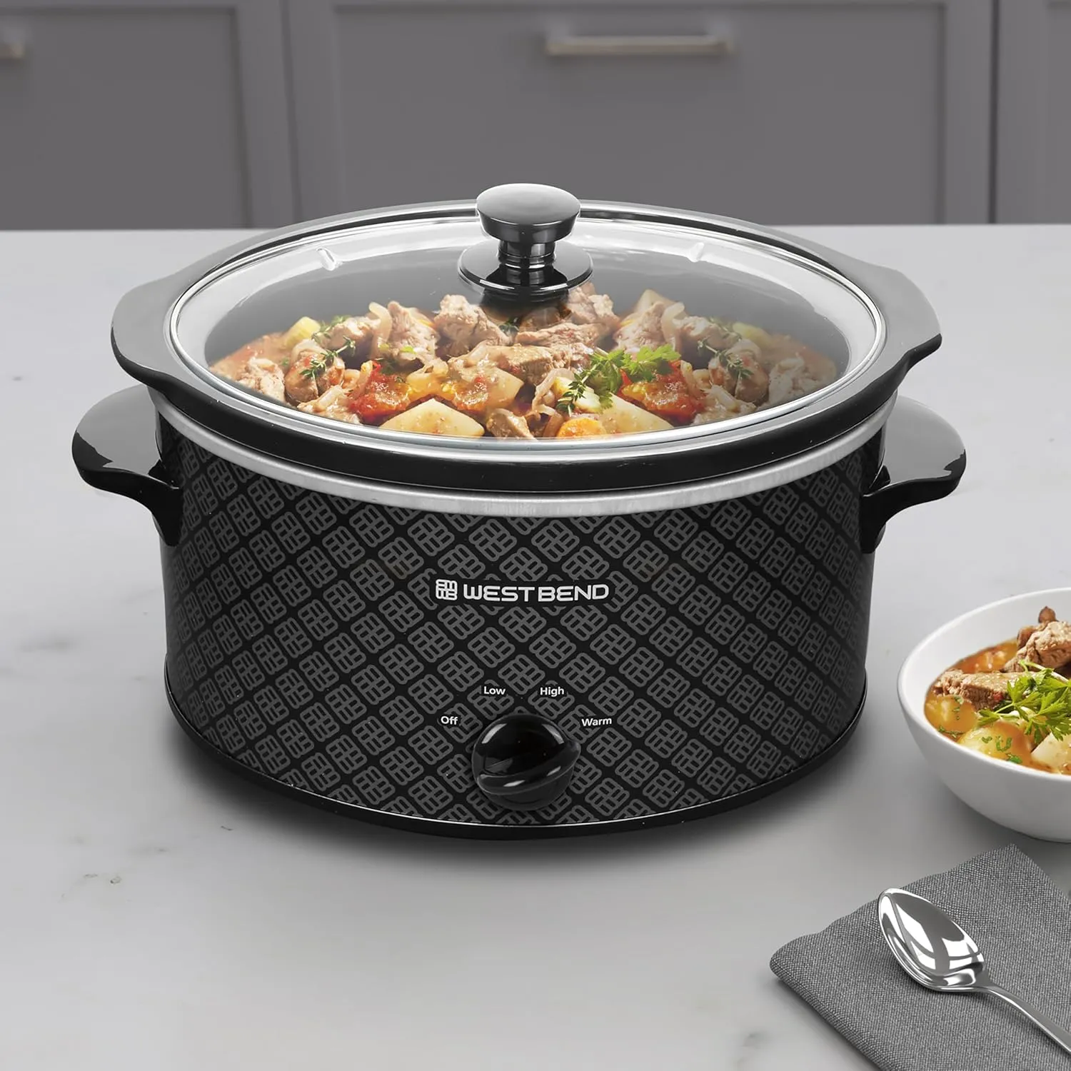 West Bend Slow Cooker 4-Quart Manual Crockery Style with Dishwasher Safe Oval Ceramic Crockpot and Glass Lid Two Temperature Settings Plus Keep Warm, 210-Watts, Black