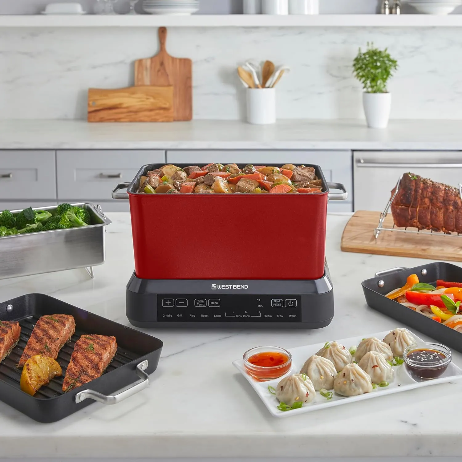 West Bend Versatility Plus Slow Cooker, Large-Capacity Non-Stick Multicooker with Variable Temperature Control, 20 Cooking Functions, 6-Quart, Red