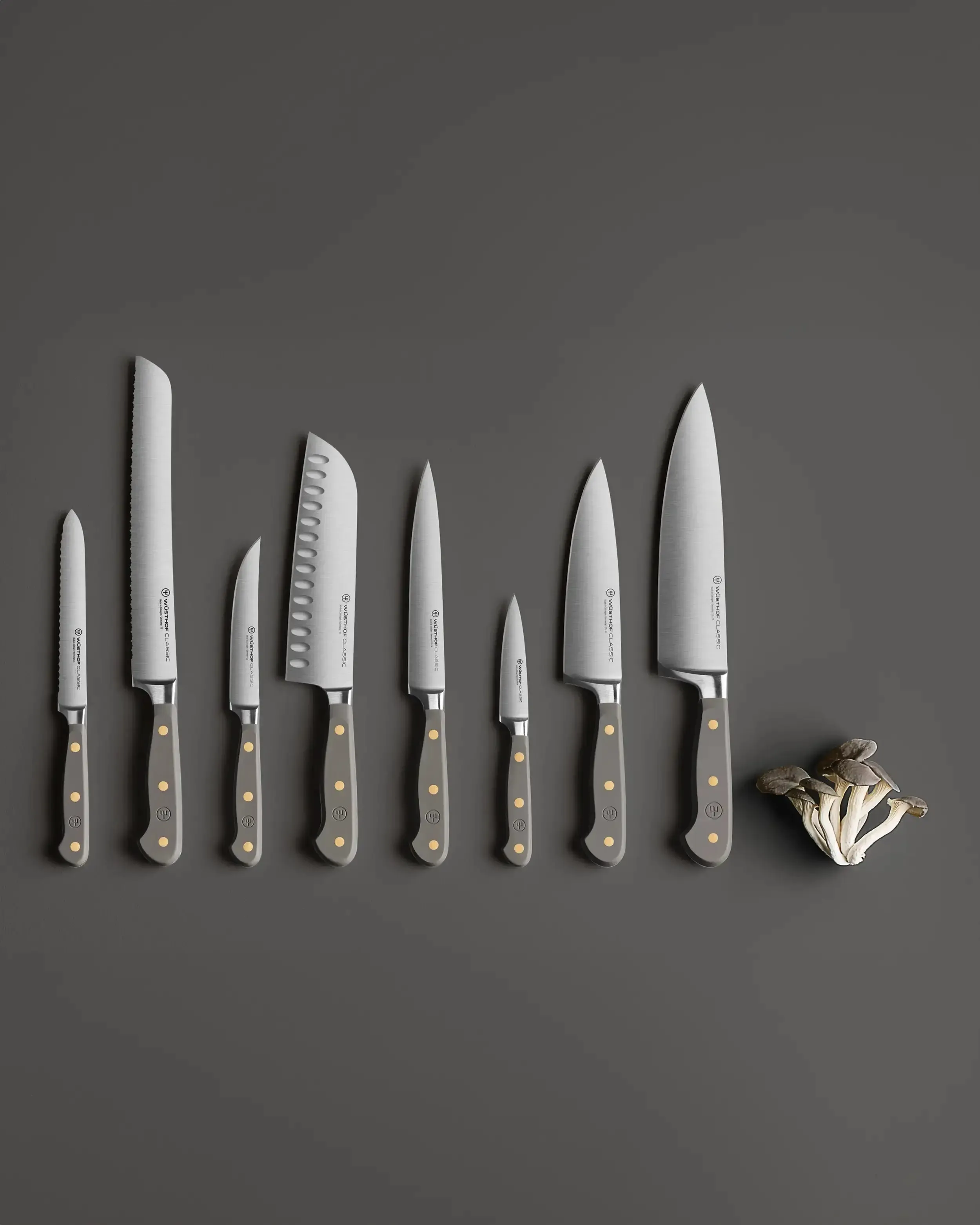 Wusthof Classic serrated utility knife 14 cm - 5 in