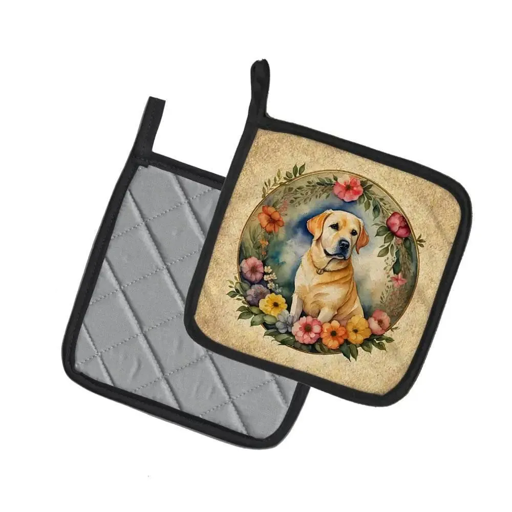 Yellow Labrador Retriever Heat Resistant Pot Holders Set